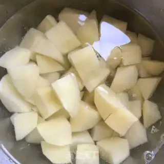 Make Beef stew potatoes step 3