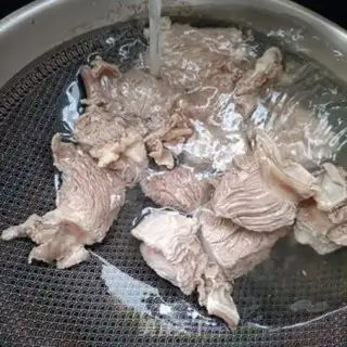 Make Autumn fried eggs step 6