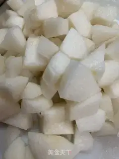 Make Lily Spears sweet soup step 1