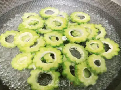 Make A cold, bitter melon step 3