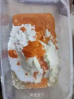 Make Gold moon cake step 2