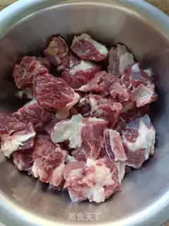 Make Cow ribs for potato carrots step 1