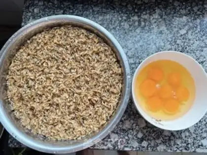 Make Egg packs of bouquets step 3