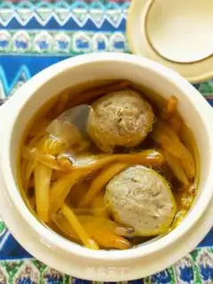 Make Beefball soup step 6