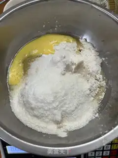 Make The red sugar pumpkin cut the buns step 4