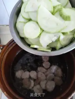 Make Meatball silk melon egg soup step 4