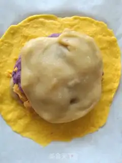 Make Gold moon cake step 13