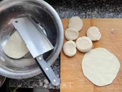 Make Egg packs of bouquets step 7