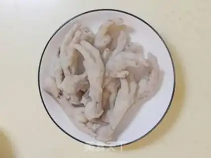 Make Thai hot chicken claws step 2
