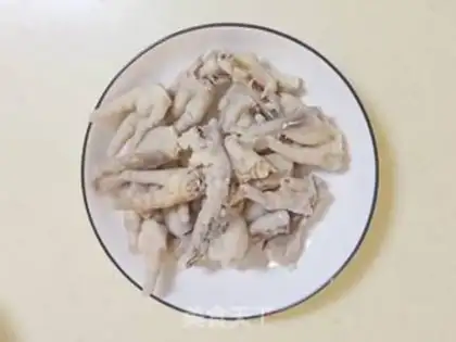 Make Thai hot chicken claws step 3