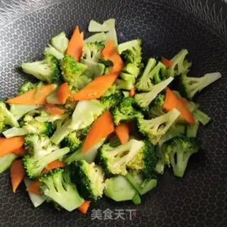 Make Carrot and broccoli step 3