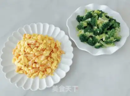 Make Eggs and shrimp step 7
