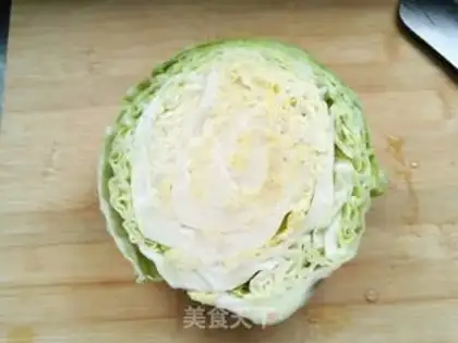 Make A cabbage mix fan step 0