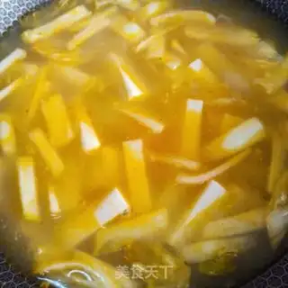 Make Gold soup and pastry step 5