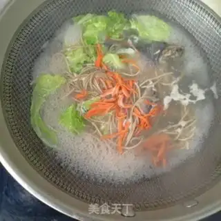 Make Chicken soup and wheat noodles step 5