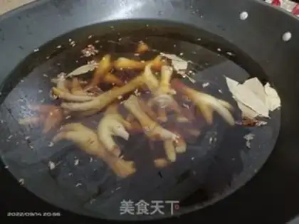Make Old chicken paws, duck palms step 3