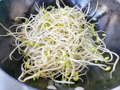 Make Soybean sprouts step 2