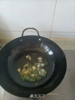 Make Sichuan pickles fried chicken blood step 2