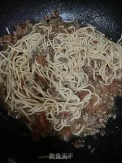 Make Tomato beef noodles step 12