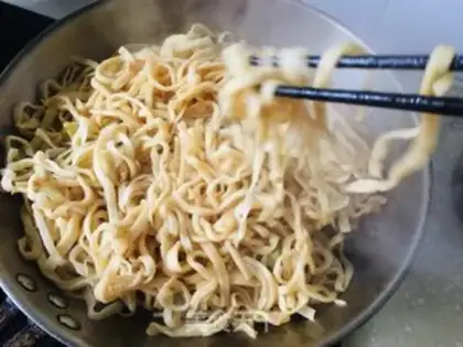 Make Handmade ramen step 10