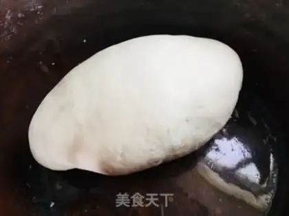 Make Spicy egg tomato noodles step 0