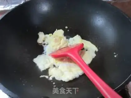 Make Tomato eggs and tacos step 5