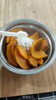Make Pumpkin rice cake step 1