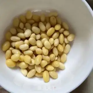Make "Red dates, soybeans." step 0