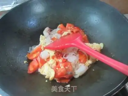 Make Tomato eggs and tacos step 10