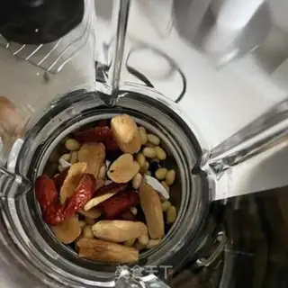 Make "Red dates, soybeans." step 3