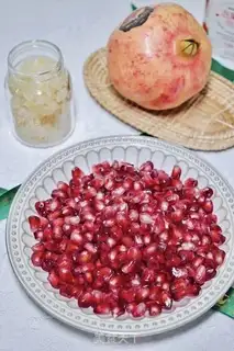Make Pomegranate step 0