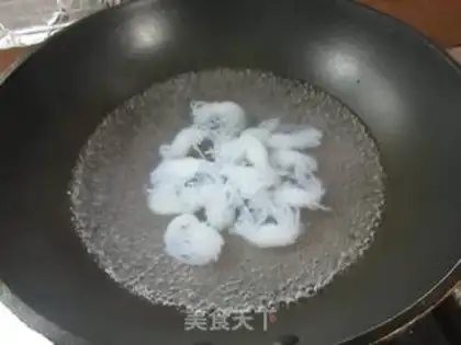 Make Tartars and cucumbers step 1