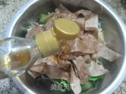 Make Green bean sprouts with gravy step 14