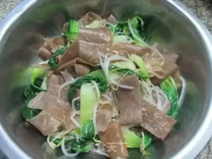 Make Green bean sprouts with gravy step 15