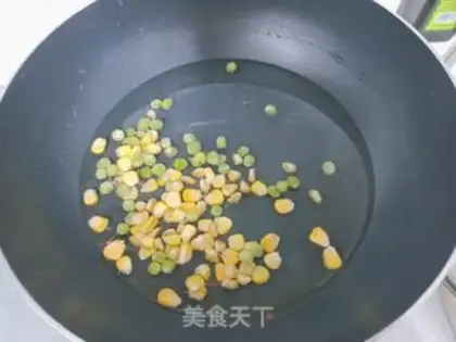 Make A grapefruit fried rice step 2