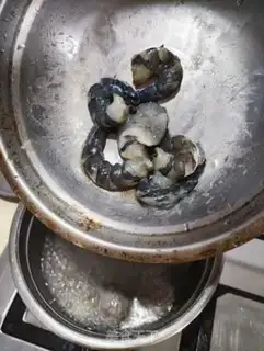 Make Shrimp beefball soup step 6