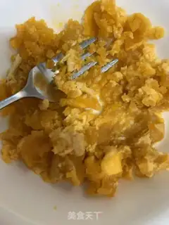 Make Gold and sand and egg and chicken wings step 2