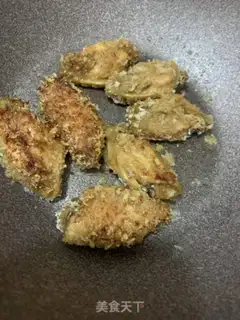 Make Gold and sand and egg and chicken wings step 3