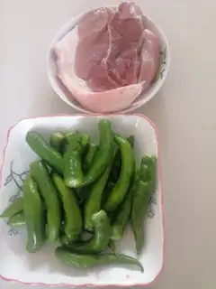 Make Chili fried meat step 0