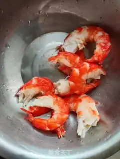 Make Shrimp meat and rice step 3