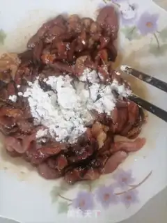 Make Chili fried meat step 1