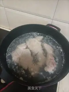 Make Skin and pork step 1