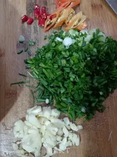 Make Hands tore chickens step 2