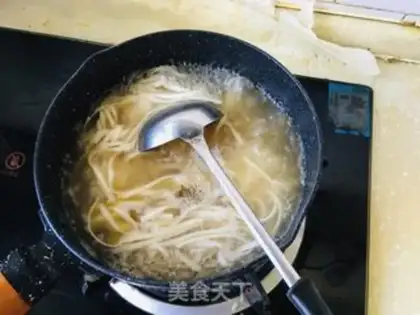 Make Chicken soup, noodles step 5
