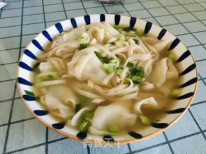 Make Chicken soup, noodles step 7