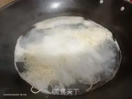 Make Cook noodles step 1