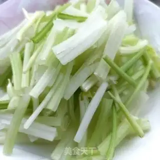 Make Meatloaf and celery step 1