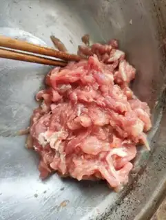 Make White mushroom cocoon soup step 2