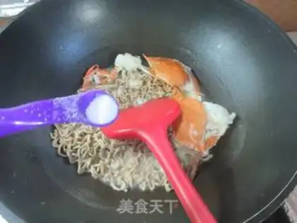 Make Crab noodle step 6