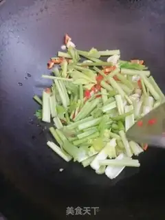 Make Celery with pig ears step 2